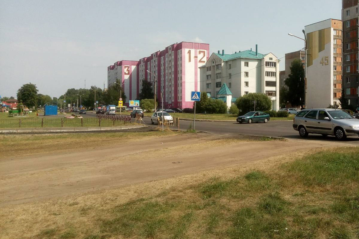 как делают ремонт дороги на 6-ом микрорайоне в Светлогорске - 2